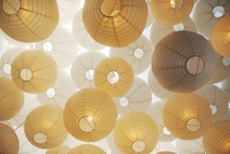 Cool Lantern Backgrounds in 4K: Free Download for Graphic and Web Design Projects