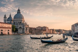Explore the Beauty of Venice: Free Download City and Architecture Background Images with Channels, Gondolas, and More in JPG Format!