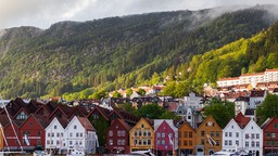 Stunning Norway: Free City and Architecture Backgrounds with Mountains and Houses