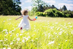 Free Little Girl Running and Daisies Summer Backgrounds in JPG Format