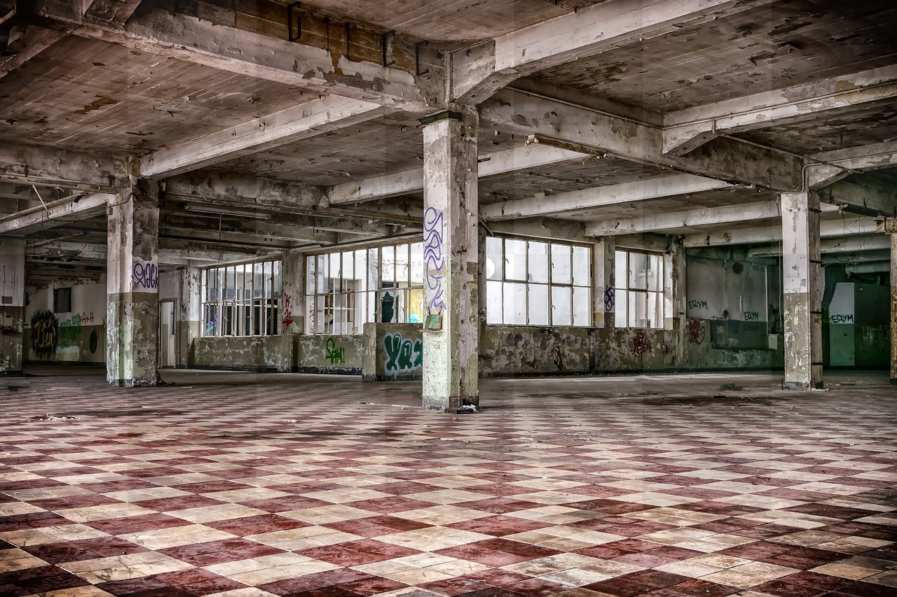 Exploring Abandoned World: A Collection of Stunning Architecture Images and Backgrounds in JPG Format - Free Download