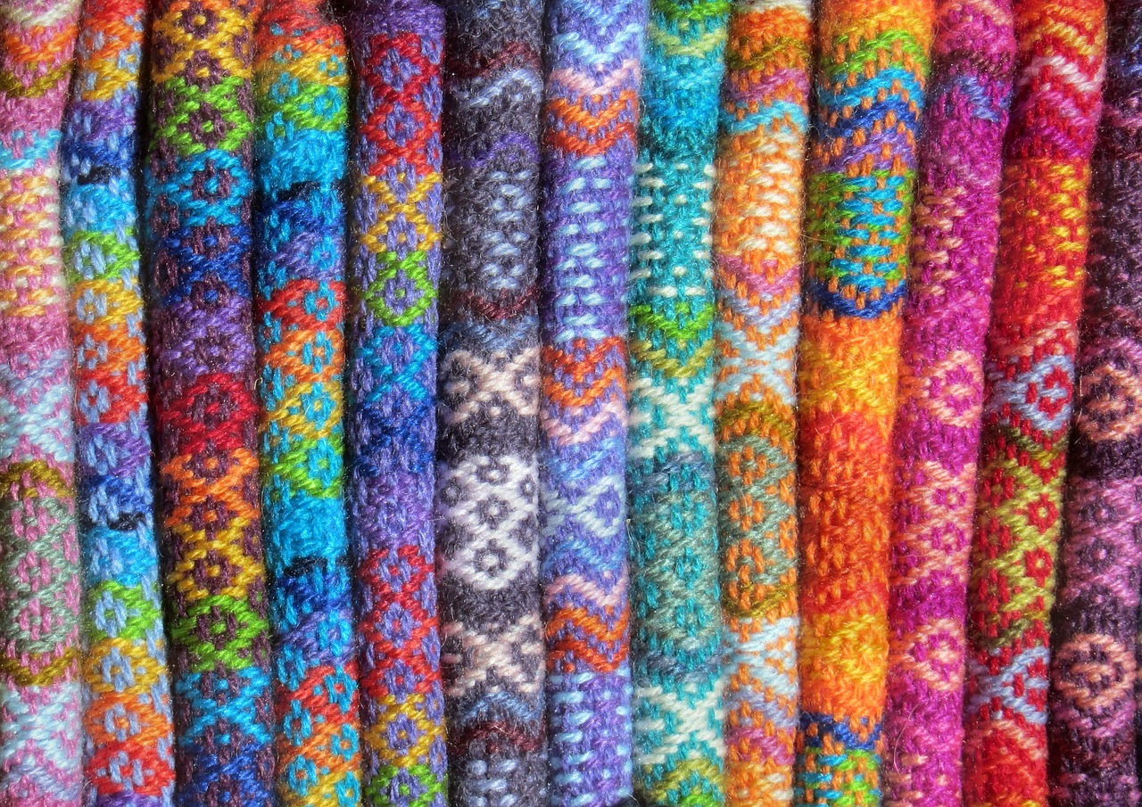 Free Download High-Quality Fabric, Wool, and Textile Knitted Textures with Backgrounds in JPG Format for Web and Graphic Design.