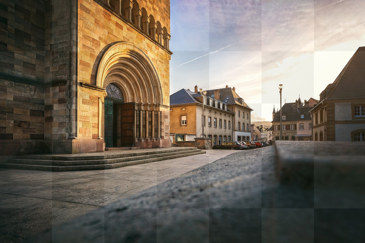 Free Download High-Quality Images of Buildings, Churches, Houses, City and Architecture Backgrounds in JPG Format for Graphic Design, Social Media...