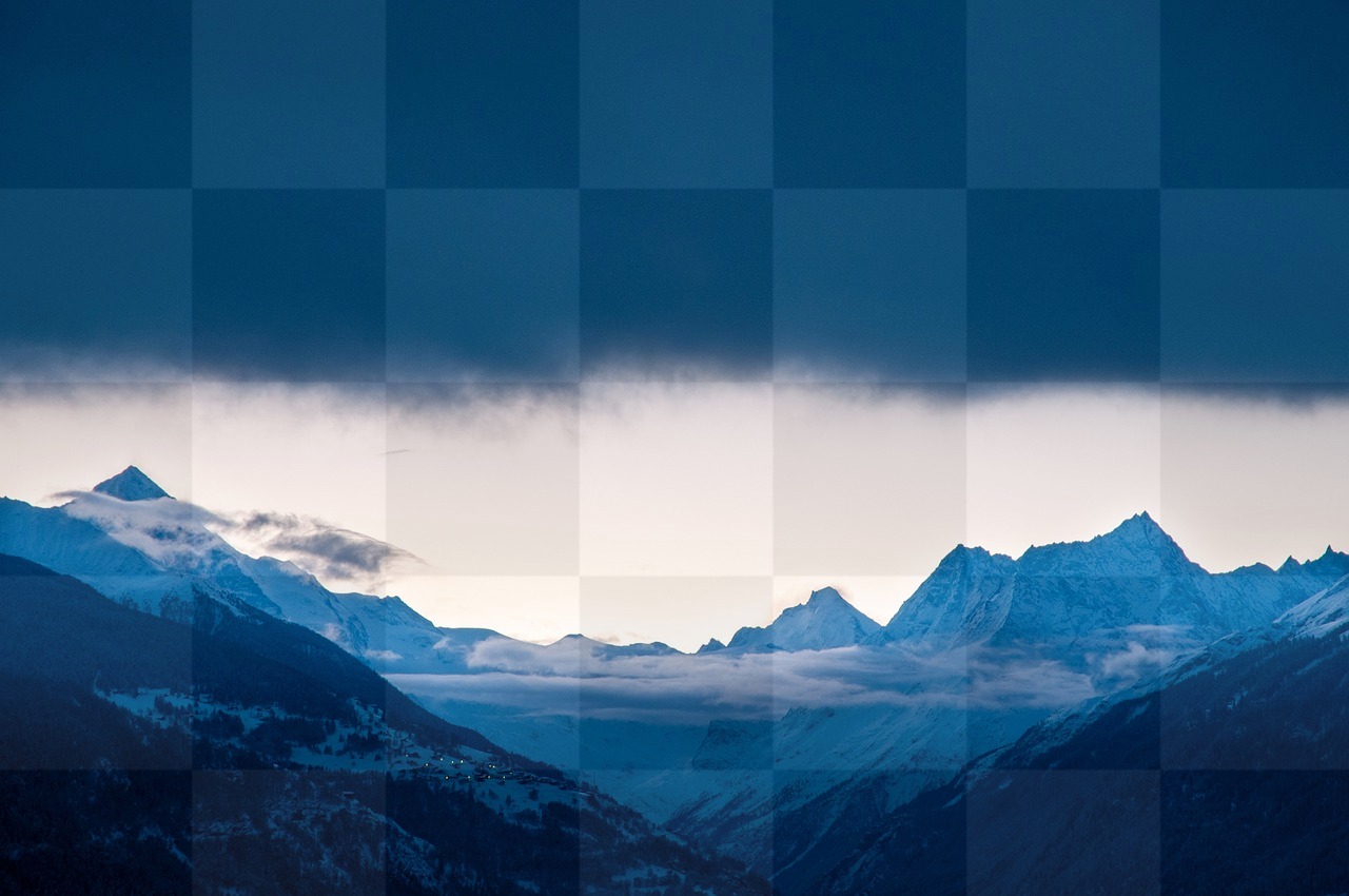 Free download stunning winter backgrounds and images of the Alps, mountains, and peaks