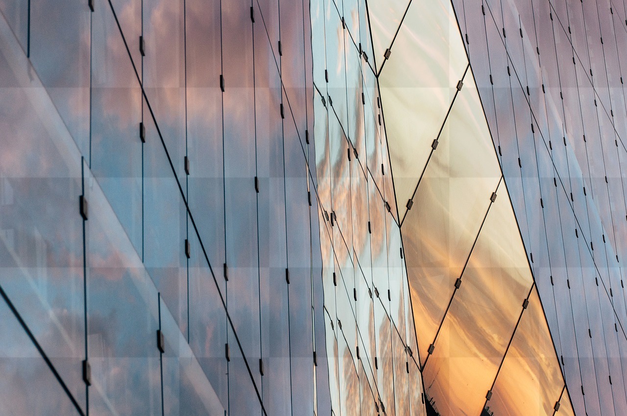 Stunning Architecture Images with Facade, Glass, and Reflections - Free Downloadable Architecture Backgrounds and Wallpapers in JPG Format