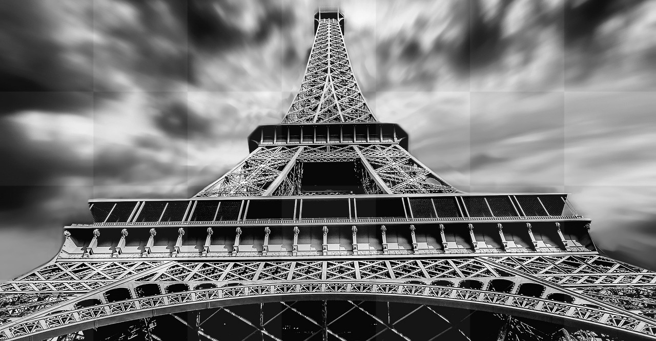 Stunning Eiffel Tower Images: Perfect for City and Architecture Backgrounds - Free Download!