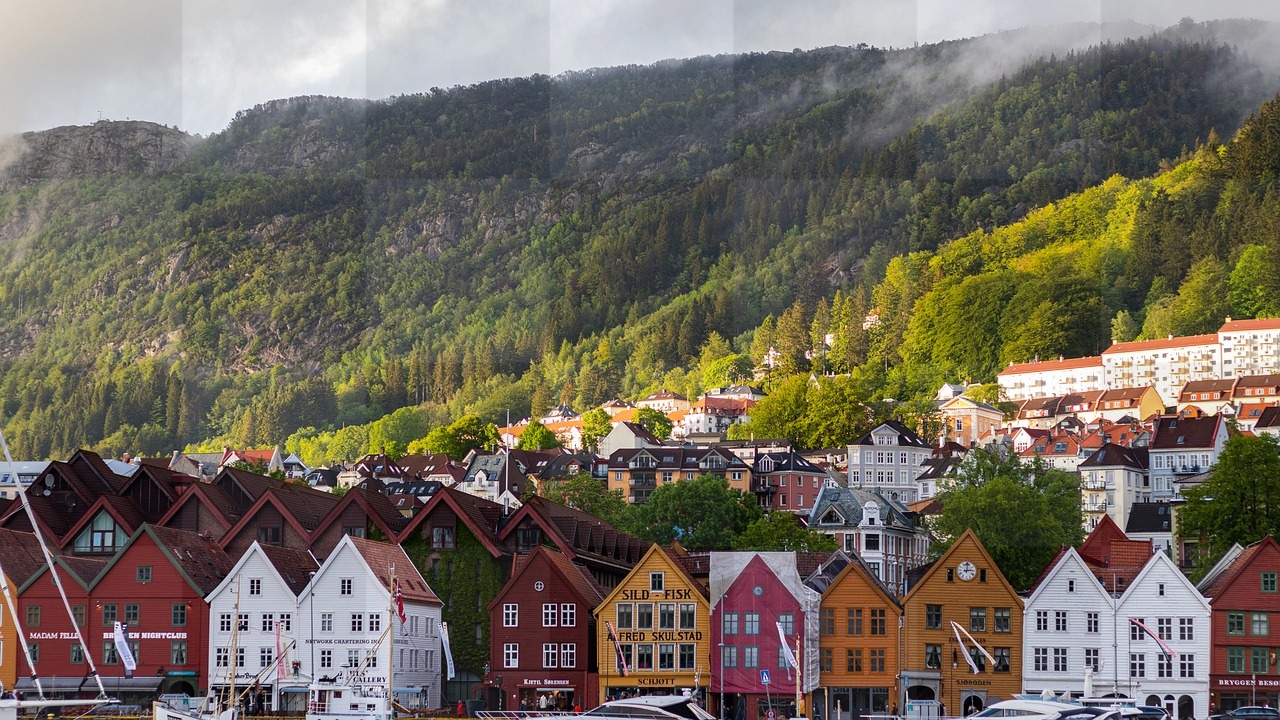 Stunning Norway: Free City and Architecture Backgrounds with Mountains and Houses